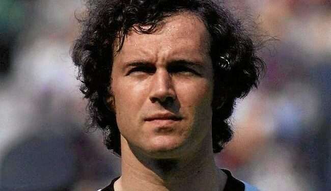 Murió Franz Beckenbauer, uno de los mejores futbolistas de la historia.