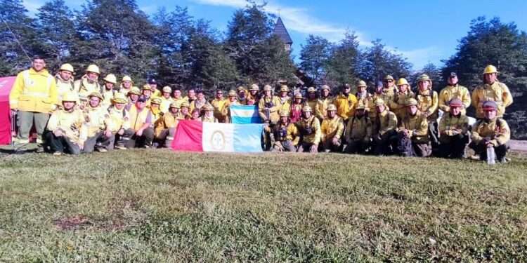 Incendios forestales en el sur del país. Bomberos de nuestra provincia colaboran en el operativo.