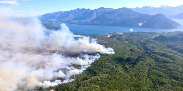 Bariloche: Incendio en el Parque Nacional Nahuel Huapi