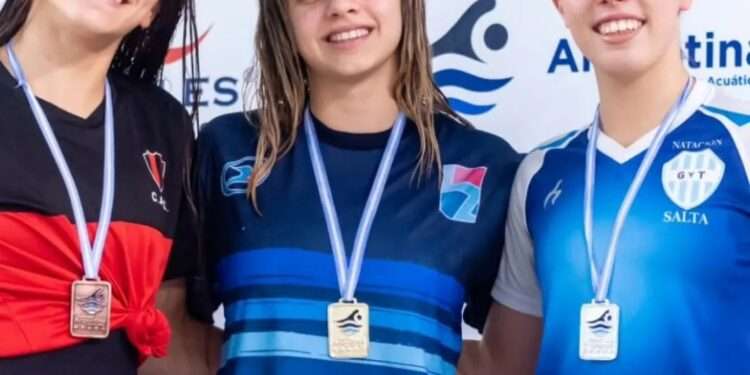 C.A.C. sigue sumando logros en Natación