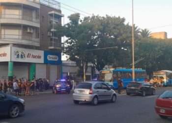 VIOLENCIA EN ROSARIO: Balearon de gravedad a un chofer de la línea K