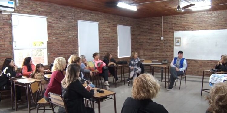 Asamblea de Amsafé en Carcarañá.