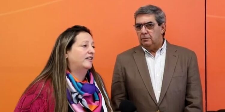 Intendentes y presidentes comunales de la región firmaron convenios para optimizar recursos destinados a niñez y adolescencia.