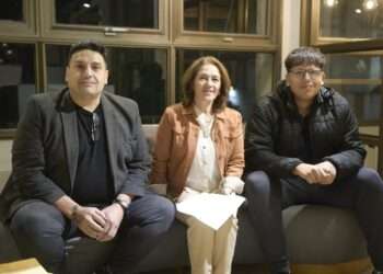 Felipe Acosta, el «Mago Felipe» suma títulos en su carrera de ilusionista