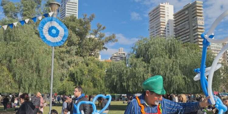 Rosario, Cuna de la Bandera, festeja el día de nuestro emblema nacional.