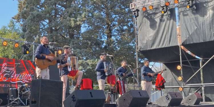 Rosario, Cuna de la Bandera, festeja el día de nuestro emblema nacional.