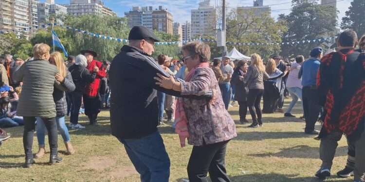 Rosario, Cuna de la Bandera, festeja el día de nuestro emblema nacional.