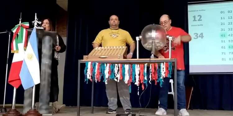 Sociedad Italiana de Correa: Tradicional bingo celebrando sus 118 años.