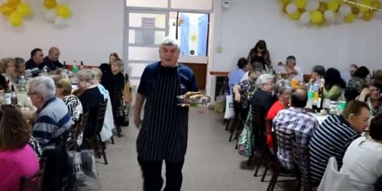 Tradicional almuerzo por el día del jubilado