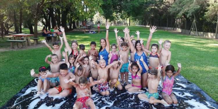 POSTALES DEL VERANO: LA ESCUELA DE NATACIÓN DEL PONTE DI FERRO.