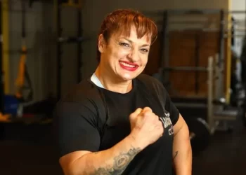 Homenaje a la Locomotora Olivera: una vida vivida como un combate con corazón