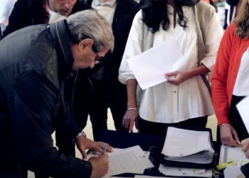 Se firmó el convenio para la construcción de dos nuevas aulas en Carcarañá