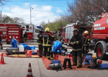 Capacitación de Bomberos Voluntarios en Manejo de Materiales Peligrosos