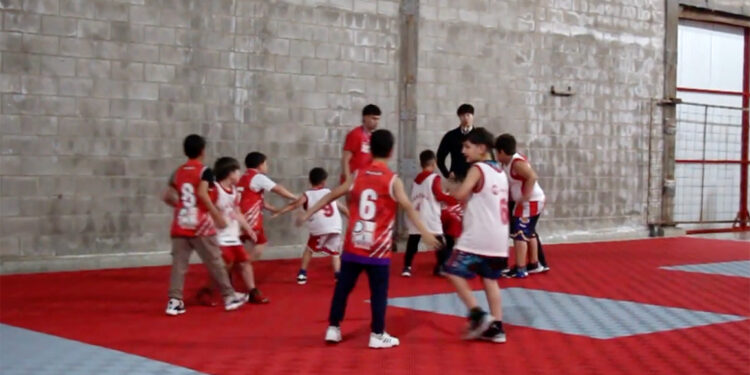 El básquet formativo del CAYBC crece: nuevo piso e instalaciones renovadas