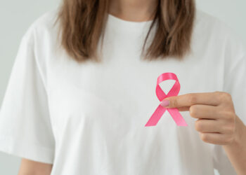 Octubre Rosa en el Hospital Carlos Goytia: una jornada para cuidar la salud