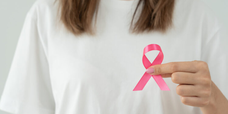 Octubre Rosa en el Hospital Carlos Goytia: una jornada para cuidar la salud