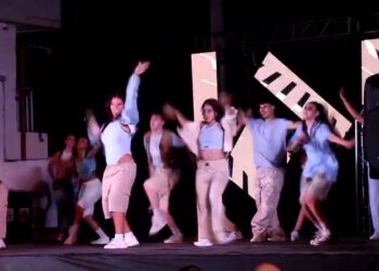Dance Club brilló con “¿Por qué bailamos?” ante un playón repleto