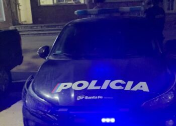 Asalto a remisero de Carcarañá: Un grupo de jóvenes lo emboscaron para robarle.