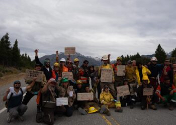 Epuyén comienza a recuperarse tras los incendios forestales