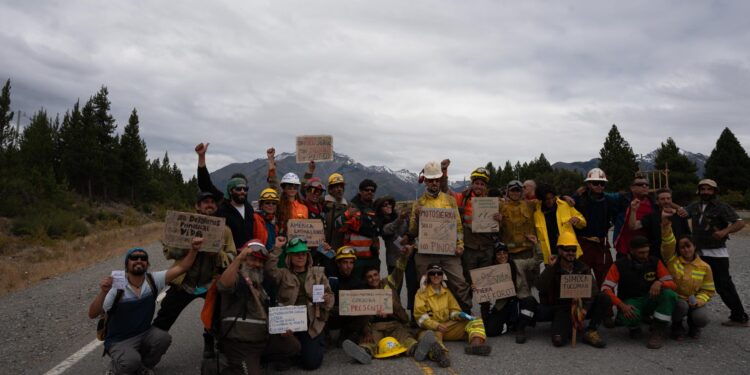 Epuyén comienza a recuperarse tras los incendios forestales