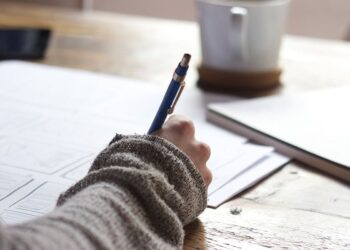 Valeria Cappelluto presenta su tercera novela: romance y misterio.