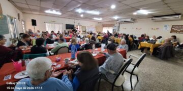 Mate bingo familiar para acompañar y colaborar con los abuelos del Hogar Goytia