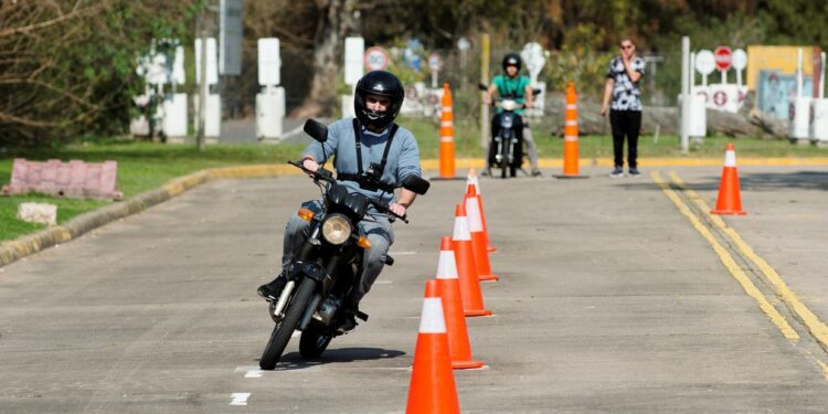 Se implementa un nuevo sistema para licencias de motovehículos