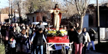 40 años de fe compartida: la Capilla Sagrado Corazón de Jesús celebró un nuevo aniversario