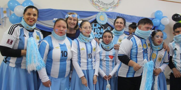 Festividad patria en la Escuela Vicente Hamson
