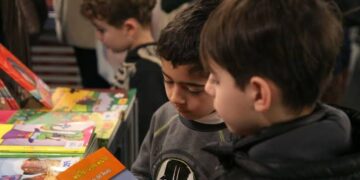 La Escuela N.º 232 vivió una nueva edición de su Feria del Libro con las emociones como eje central