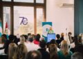 Reconocimiento al Colegio de Farmacéuticos por un proyecto de comunicación comunitaria