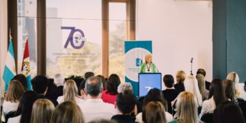 Reconocimiento al Colegio de Farmacéuticos por un proyecto de comunicación comunitaria
