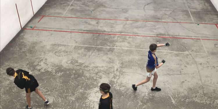 Pelota paleta en Club Campaña